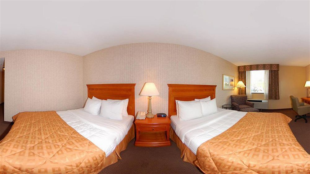 Gateway Hotel Dallas Park Central Экстерьер фото